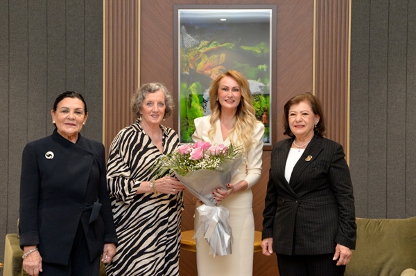 Nilden Bektaş Erhürman, Uluslararası Inner Wheel Dünya Başkanı Kay Morland ve beraberindeki heyetle görüştü