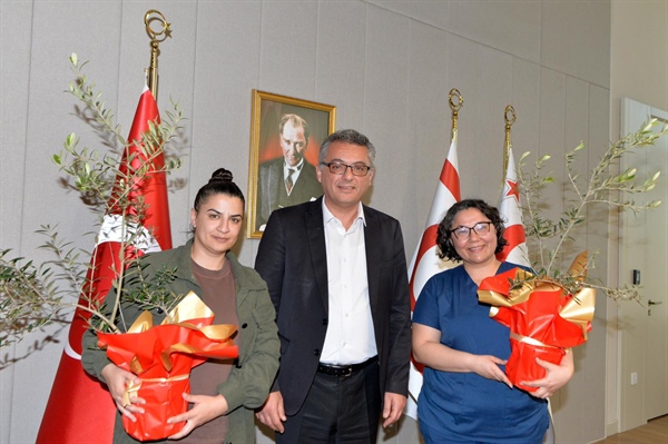 Cumhurbaşkanı Tufan Erhürman, Kıbrıs Türk Hemşireler ve Ebeler Birliği ile Kıbrıs Türk Hemşireler ve Ebeler Sendikası yetkilerini  kabul etti
