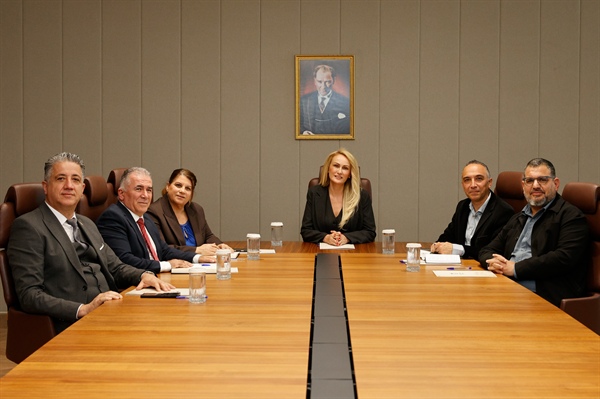 Nilden Bektaş Erhürman, fidan dikimi ve ağaçlandırma çalışmaları ile ilgili eğitim daire müdürleriyle görüştü