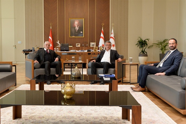 Cumhurbaşkanı Tufan Erhürman,  Cumhuriyet Meclisi AKPA Heyeti ile görüştü