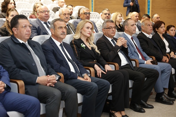 Cumhurbaşkanlığı’nda “Yeniden Yeşil Kıbrıs” ağaçlandırma ve fidan dikim projesinin tanıtım etkinliği gerçekleştirildi