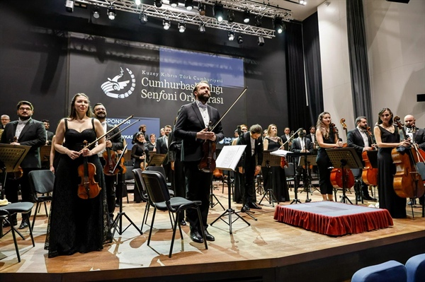 Cumhurbaşkanlığı Senfoni Orkestrası'nın 8 Mart Dünya Kadınlar Günü Konseri yoğun katılımla gerçekleşti