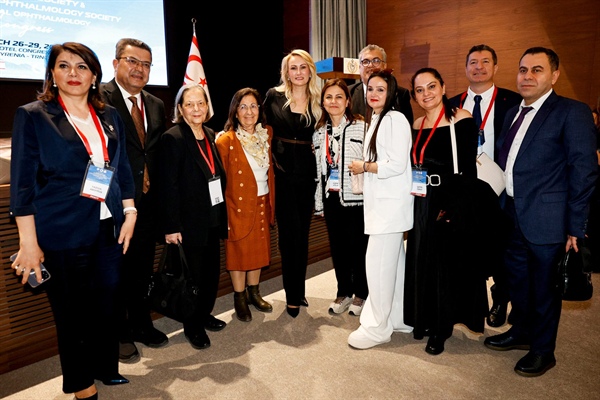 Nilden Bektaş Erhürman, Uluslararası Oftalmoloji Kongresi’nin açılış törenine katıldı