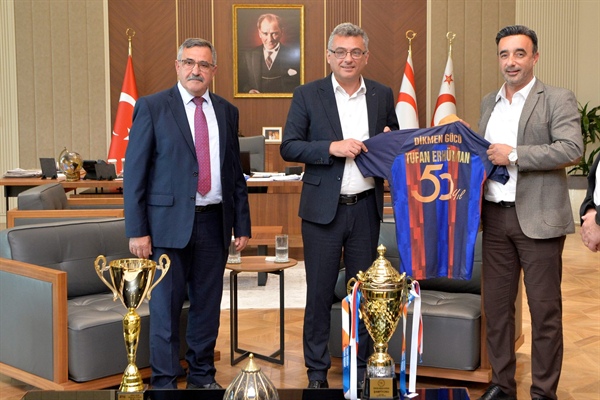 Cumhurbaşkanı Tufan Erhürman, Dikmen Belediye Başkanı Yüksel Çelebi ve beraberindeki heyeti kabul etti