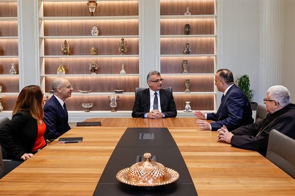 Cumhurbaşkanı Tufan Erhürman, Maronit Toplumu temsilcisi John Moussa ve Kıbrıslı Maronitler Başpiskoposu  Eminence Selim Sfeir ile görüştü