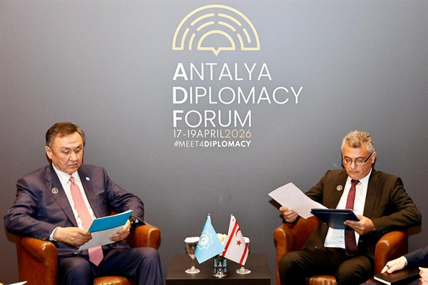Cumhurbaşkanı Tufan Erhürman, Türk Devletleri Teşkilatı Genel Sekreteri Kubanıçbek Ömüraliyev ile görüştü