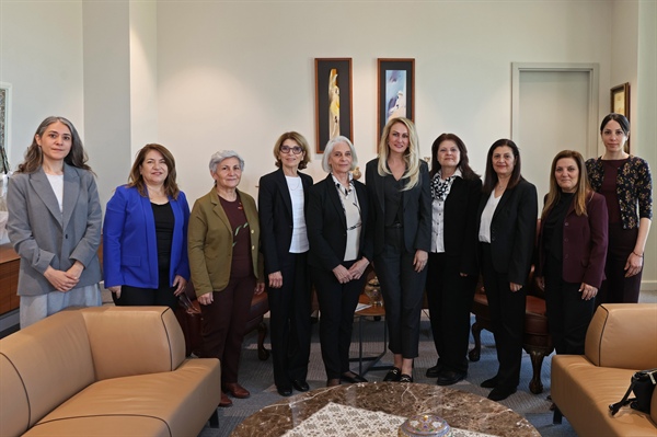 Nilden Bektaş Erhürman, Kıbrıs Kadın Öyküleri Derneği ile bir araya geldi