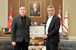 Cumhurbaşkanı Tufan Erhürman, KKTC Genç Milli Takımlar Antrenörü  Hüseyin Kızmazoğlu’nu kabul etti