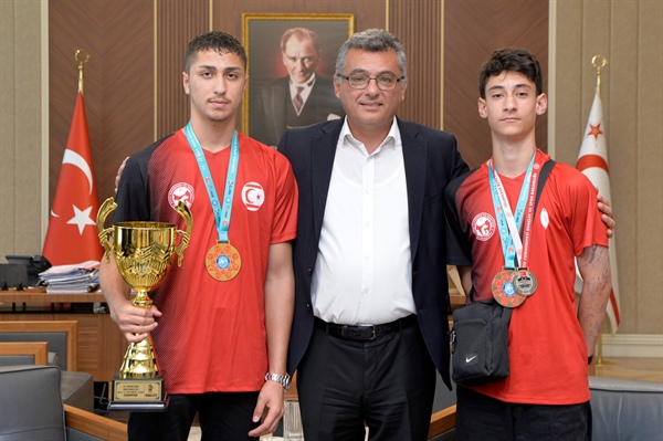 Cumhurbaşkanı Tufan Erhürman, TC-KKTC Kick Boks Federasyon Başkanları  ve beraberindeki heyetle görüştü