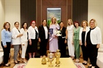 Nilden Bektaş Erhürman, Yenikent Inner Wheel Kulübü başkanı ve beraberindeki heyetle görüştü
