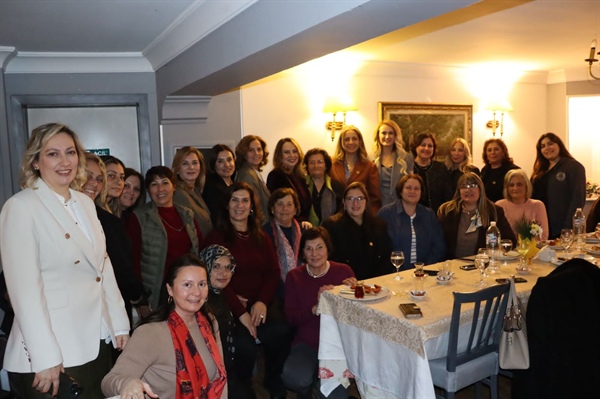 Nilden Bektaş Erhürman, Ankara’da Kıbrıs Türk Kültür Derneği’ni ziyaret etti