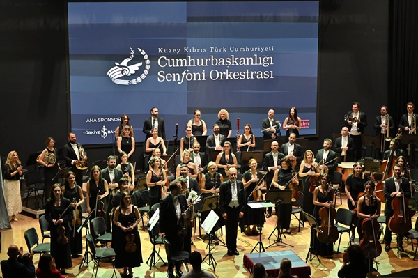 Cumhurbaşkanlığı Senfoni Orkestrası’nın yeni sezon açılış konseri yoğun katılımla gerçekleştirildi