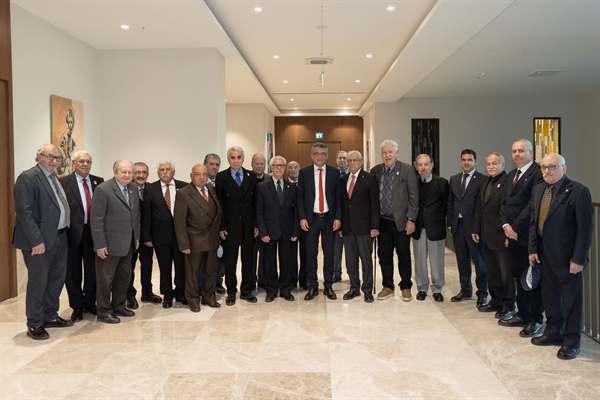 Cumhurbaşkanı Tufan Erhürman,  Kıbrıs Türk Mukavemet Teşkilatı (TMT) Mücahitler Derneği yetkililerini kabul etti