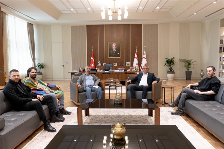 Cumhurbaşkanı Tufan Erhürman, Vicdani Ret İnisiyatifi temsilcilerini...