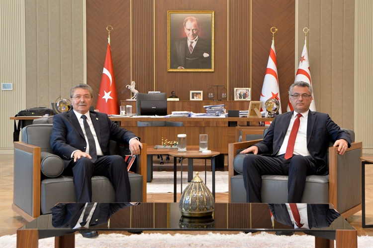 Cumhurbaşkanı Tufan Erhürman, Başbakan Ünal Üstel’i kabul etti