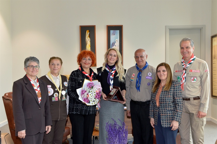 Nilden Bektaş Erhürman, izci liderleriyle görüştü