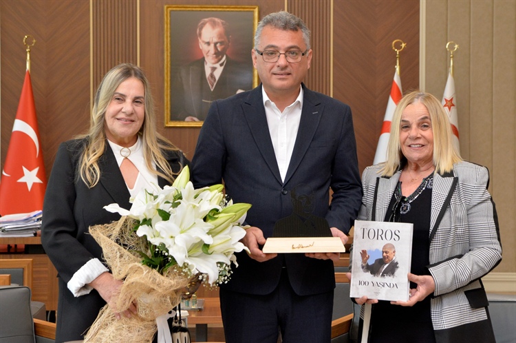 Cumhurbaşkanı Tufan Erhürman, Rauf Raif Denktaş Vakfı yönetimini kabul...
