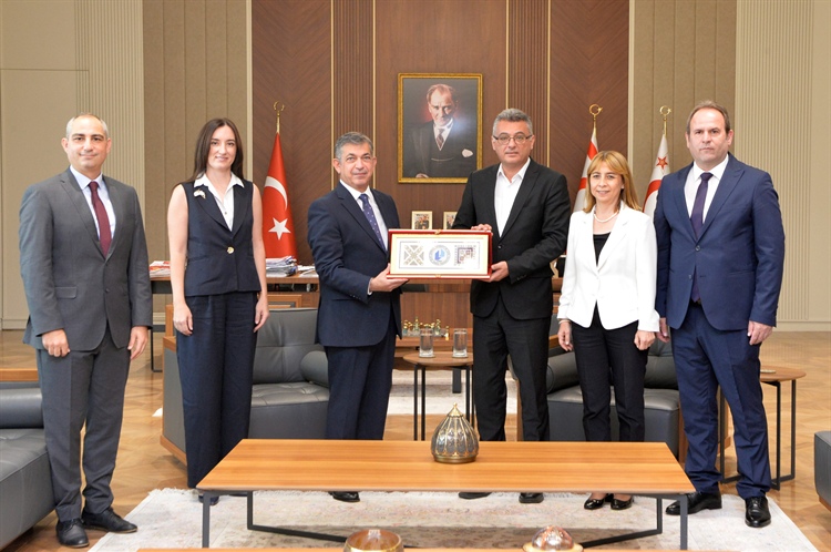 Cumhurbaşkanı Tufan Erhürman, Lefke Avrupa Üniversitesi heyetini kabul...