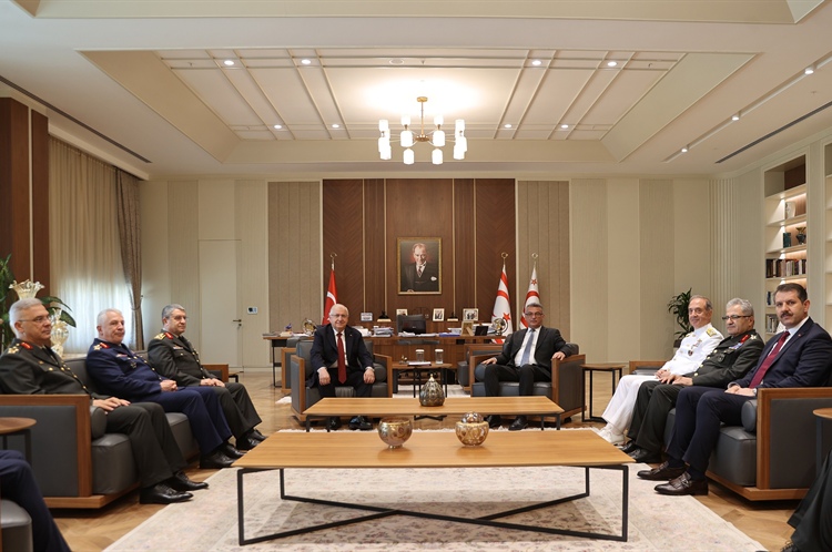 Cumhurbaşkanı Tufan Erhürman, Türkiye Cumhuriyeti Millî Savunma Bakanı...