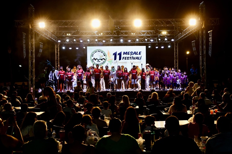 Cumhurbaşkanı Tufan Erhürman, 11. Meşale Festivali’ne katıldı