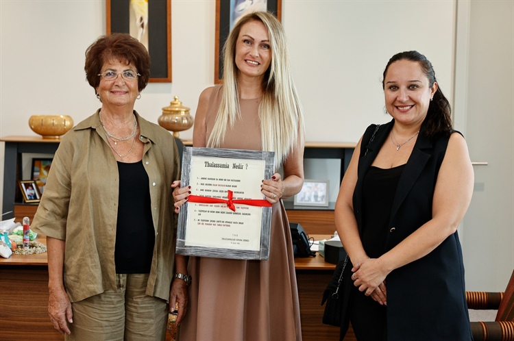 Nilden Bektaş Erhürman, Dr. Nuray Yeşiladalı ile görüştü