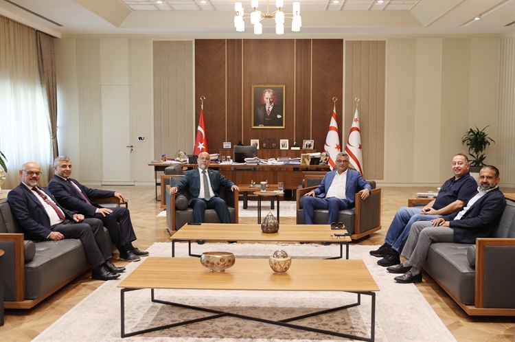 Cumhurbaşkanı Tufan Erhürman, Kıbrıs Türk İş İnsanları Derneği (İŞAD)...