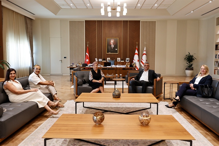 Cumhurbaşkanı Tufan Erhürman, Mağusa Kültür Derneği heyetini kabul...