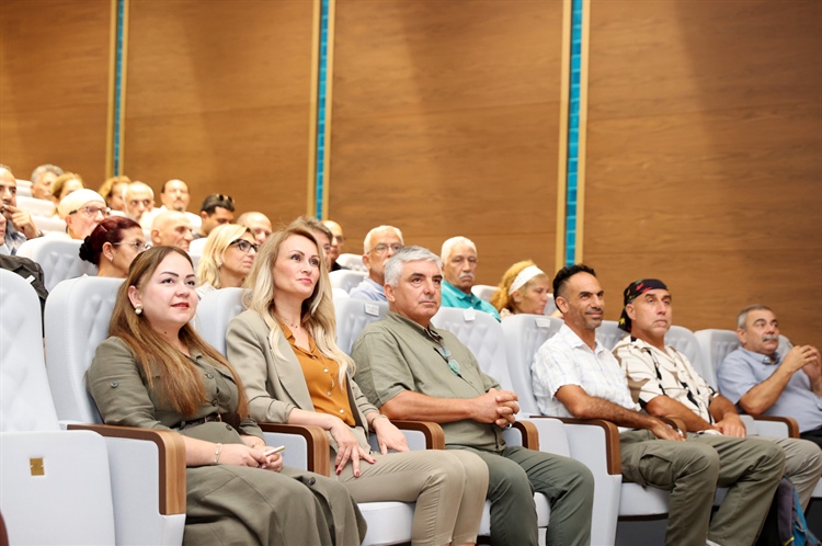 “Doğa Yürüyüşlerinde İz Bırakmama İlkesinin 7 Prensibi” Semineri...